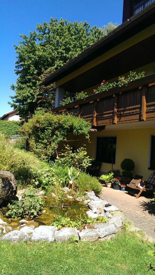Ferienwohnung Adelhardt Eckersdorf المظهر الخارجي الصورة