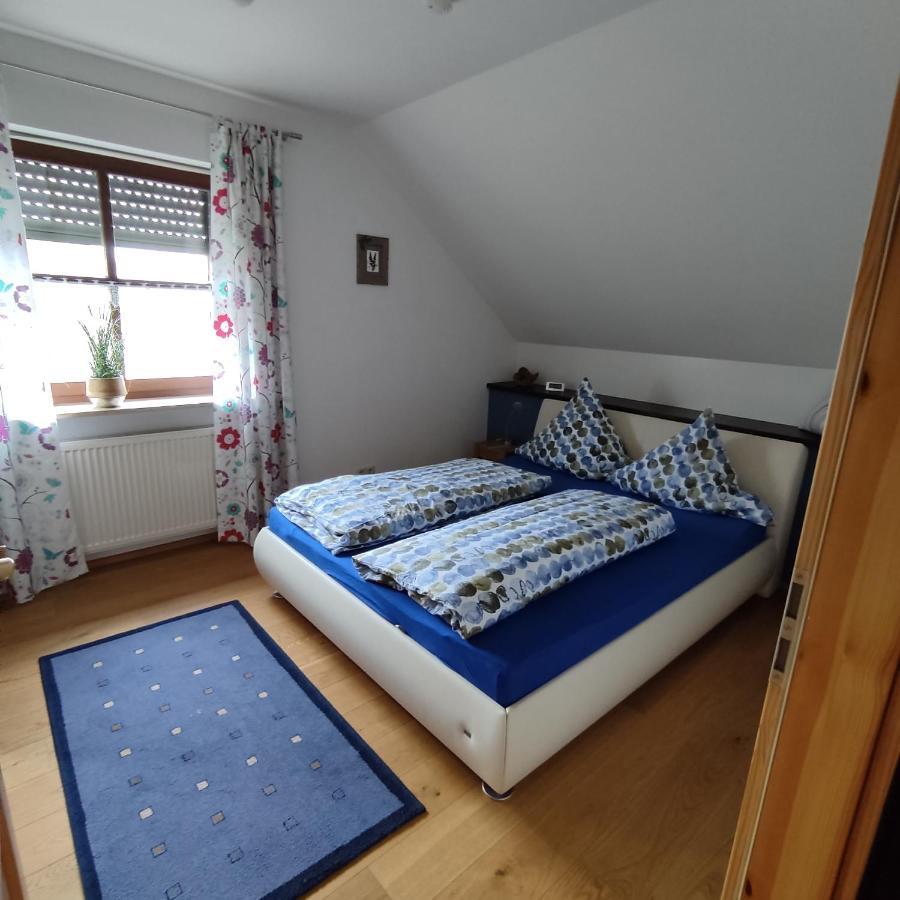 Ferienwohnung Adelhardt Eckersdorf المظهر الخارجي الصورة